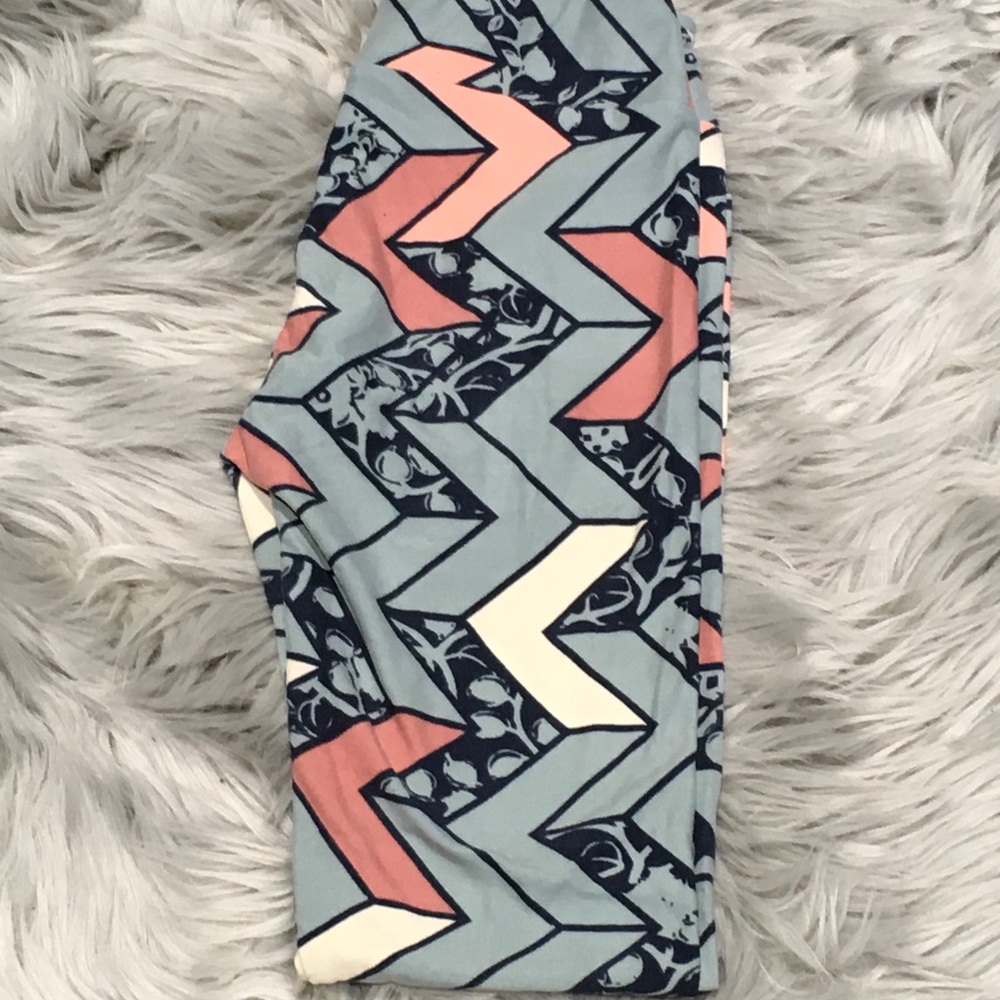 LulaRoe OS Leggings